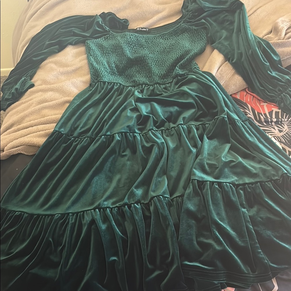Elegant Green Velvet Kids Dress